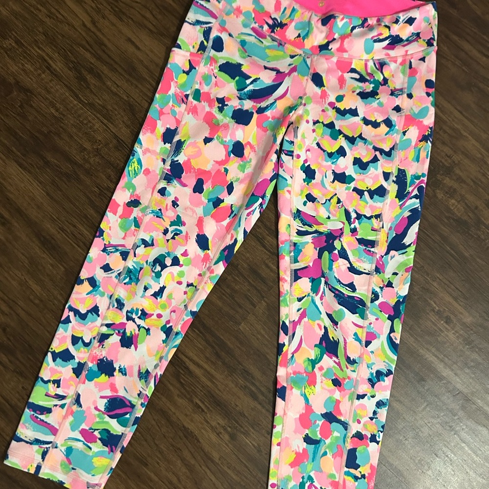 LILLY PULITZER LUXLETIC WEEKENDER MIDI LEGGINGS IN PINA COLADA CLUB